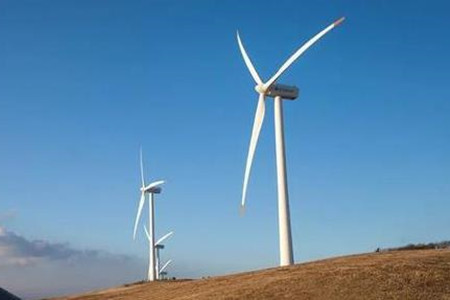 大型風(fēng)力發(fā)電機(jī)一圈發(fā)幾度電？看完后真的漲知識(shí)！